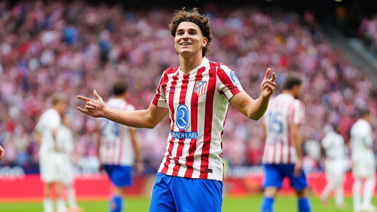 El Barcelona no se baja de Julián Álvarez y espera un giro del Atlético