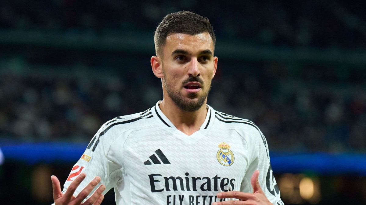 Ceballos espera al Betis, pero su entorno ya mueve otras opciones