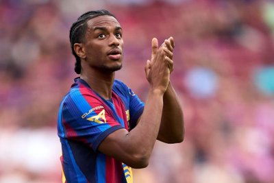El Manchester United pregunta por Balde y el Barcelona estudia una posible venta