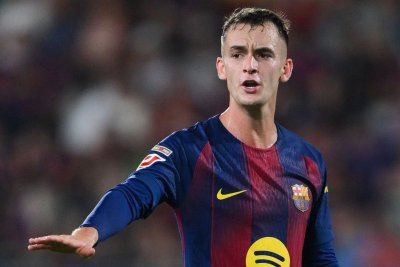 Casadó se queda sin dorsal en el Barça y su salida gana fuerza