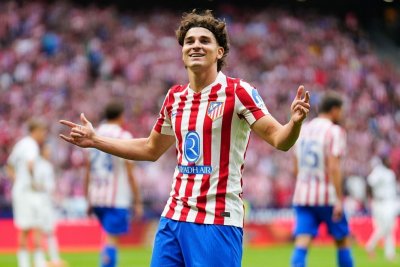 Julián Álvarez vuelve a ausentarse y el pulso entre Atlético y Barça sigue abierto
