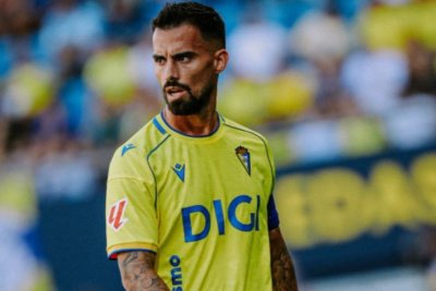 El Cádiz adelanta la retirada de Suso y le reserva un cargo institucional