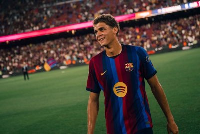 El Barcelona prepara un blindaje para Hamza Abdelkarim tras su irrupción en la pretemporada