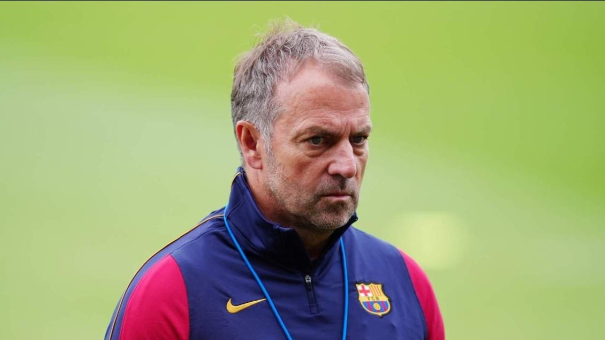 Flick debe hacer su primer descarte en el Barcelona antes de visitar al Valencia