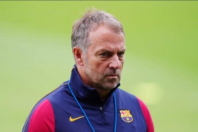 Flick debe hacer su primer descarte en el Barcelona antes de visitar al Valencia