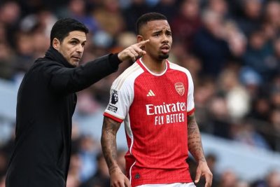 Arteta se desmarca de Gabriel Jesus tras su salida del Arsenal y el brasileño ya marca en el Barcelona