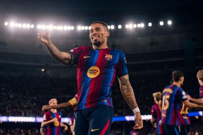 El Liverpool sigue a Balde y el Barça ve una vía para acercarse a los 100 millones