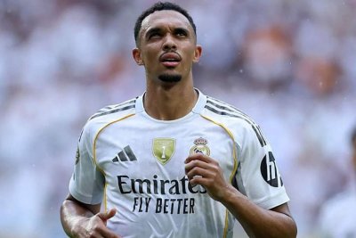 El Liverpool vuelve a pensar en Trent Alexander-Arnold ante sus problemas en el lateral derecho