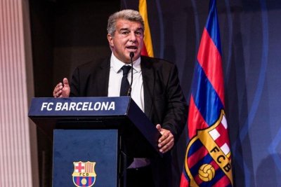 Brian Fariñas, del salto al primer equipo a quedarse sin minutos en el Barça de Flick