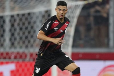 El Barcelona vigila de cerca a Arthur Dias, la nueva joya del Athletico Paranaense