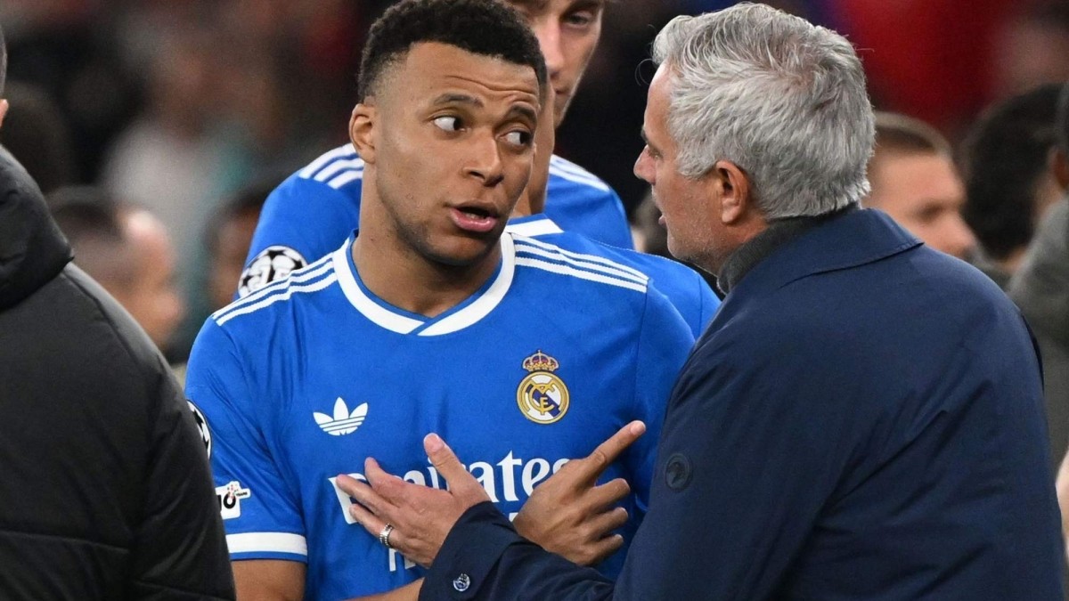 Carlos Espí gana peso en el Real Madrid tras la baja de Mbappé por lesión de rodilla