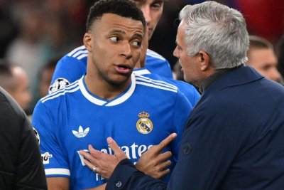 Carlos Espí gana peso en el Real Madrid tras la baja de Mbappé por lesión de rodilla