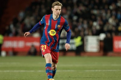 De Jong acelera su vuelta y el Barcelona debe decidir si lo expone antes de enero