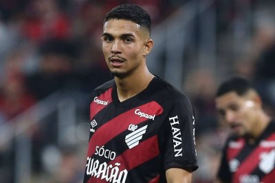 Arthur Dias gana peso en la agenda del Barcelona tras el seguimiento de Deco