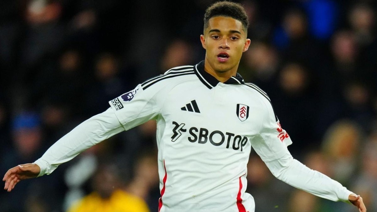 Josh King entra en la agenda del Barcelona, pero el Fulham se remite a los 60 millones