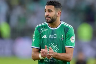 Mahrez aparece como una opción a coste cero para reforzar el ataque del Atlético