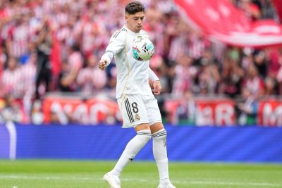 Valverde gana peso en el lateral derecho y complica el plan de 30 millones del Real Madrid