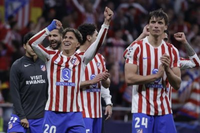 Demirovic se declara admirador del Atlético y de Simeone tras el duelo de Champions