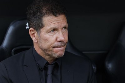 Simeone vuelve a arropar a Julián Álvarez tras su gol y sus disculpas al Atlético