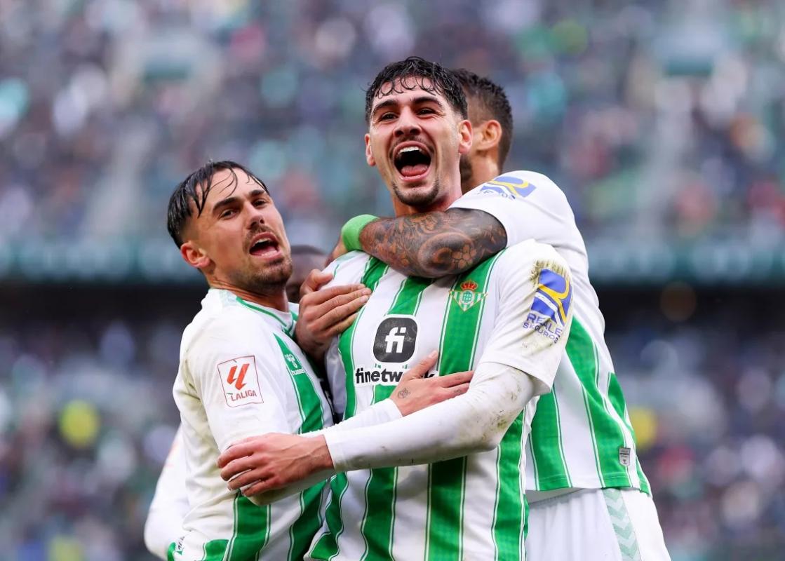 Cardoso se queda en el Betis: Antony muy cerca