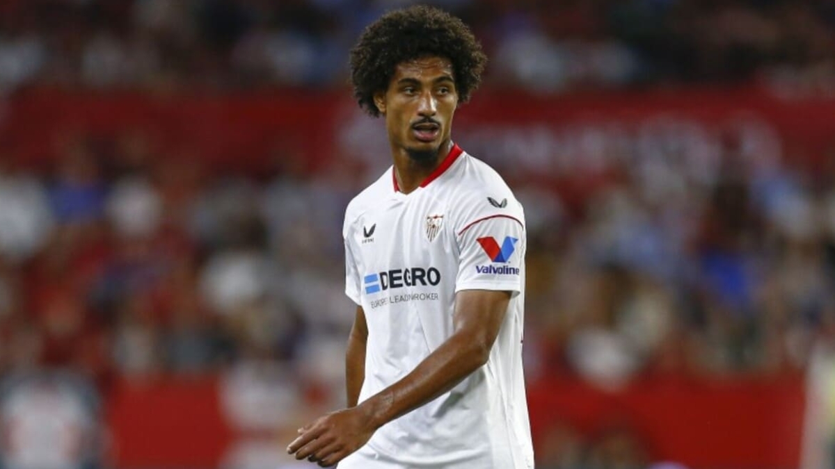 El Aston Villa asegura refuerzo defensivo tras rechazo de Loïc Badé