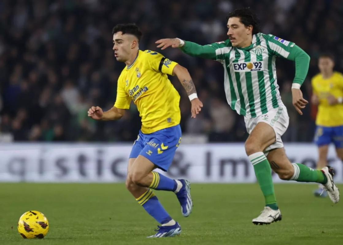 Alberto Moleiro, firme en Gran Canaria y en la mira del Barcelona