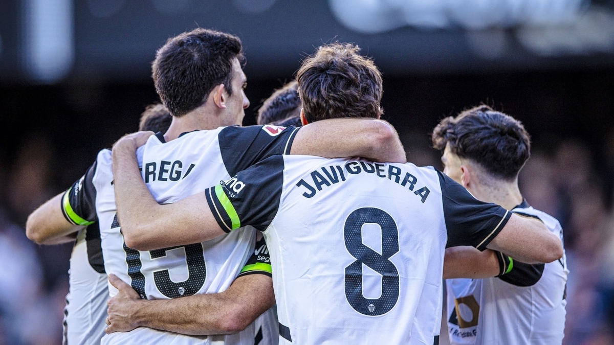 Oferta de 10 millones rechazada por Valencia en mercado de fichajes