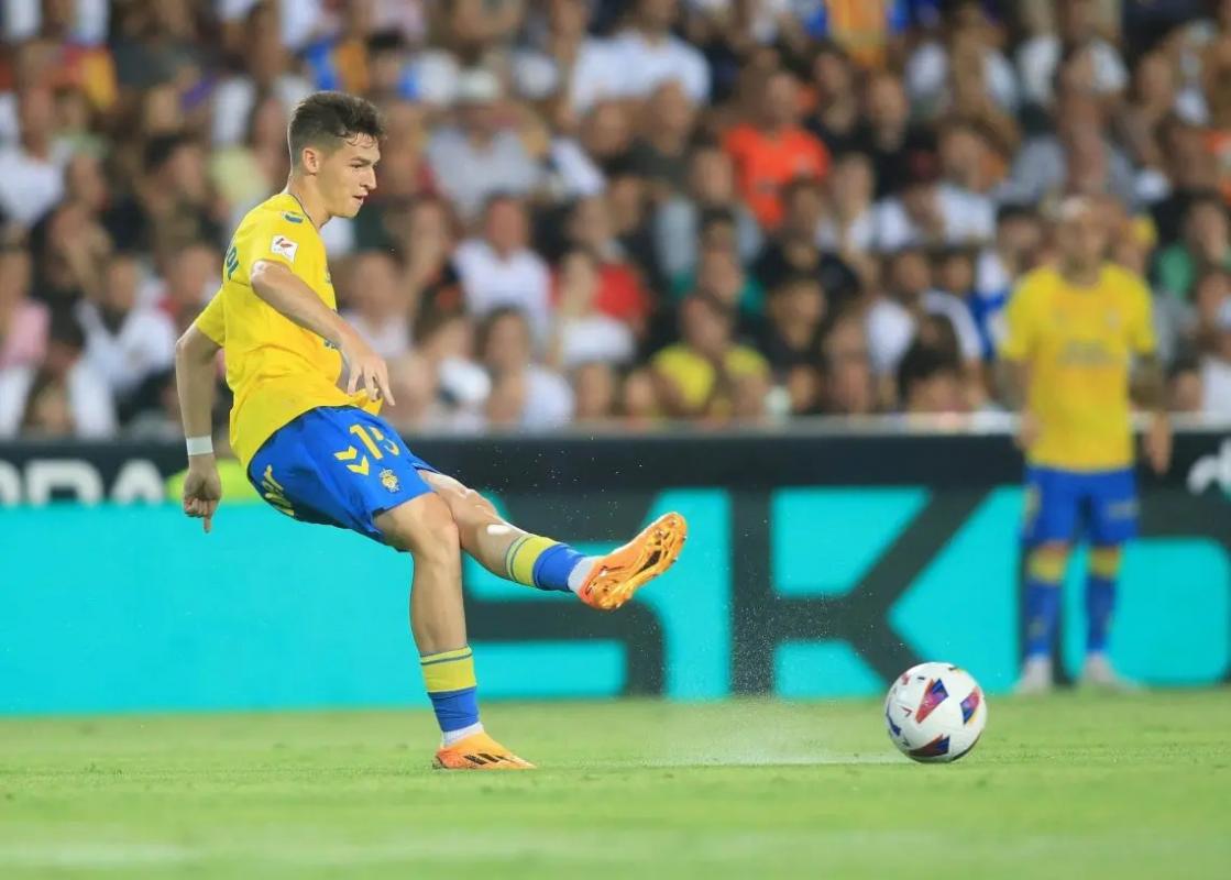 La estrategia de la Roma para fichar a Mika Mármol