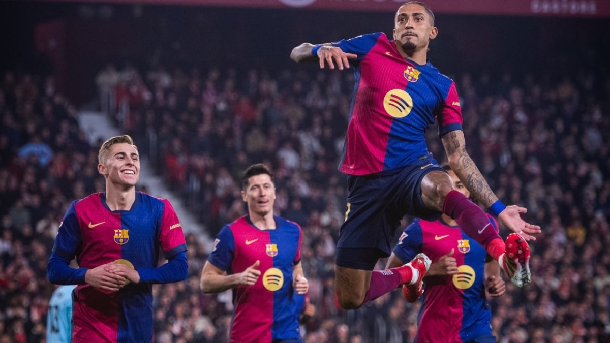 El Manchester United planea fichar a una promesa del Barcelona