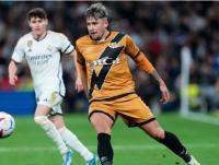 El interés del Barcelona en Ratiu para reforzar el lateral izquierdo