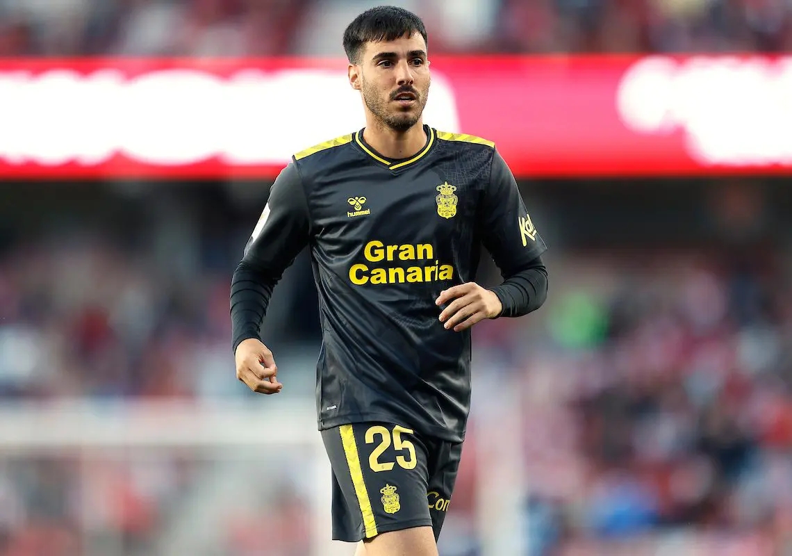 El Tenerife suma a Fabio González y aguarda la llegada de Aridane