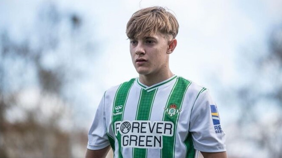 El Betis protege el futuro de Jesús Rodríguez