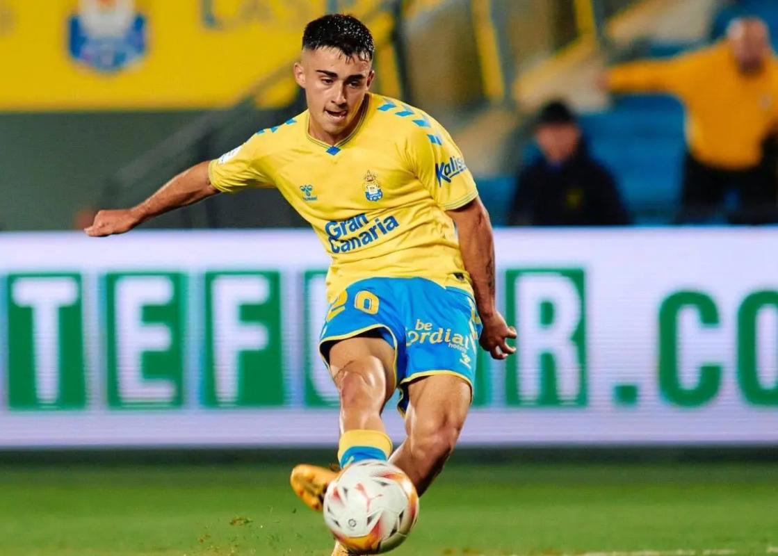 Interés creciente en Alberto Moleiro por parte de clubes de renombre